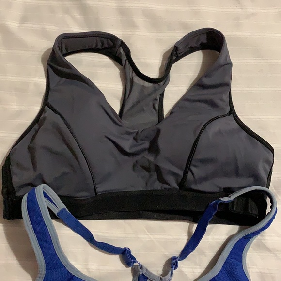 Sports bra bundle - Picture 2 of 7